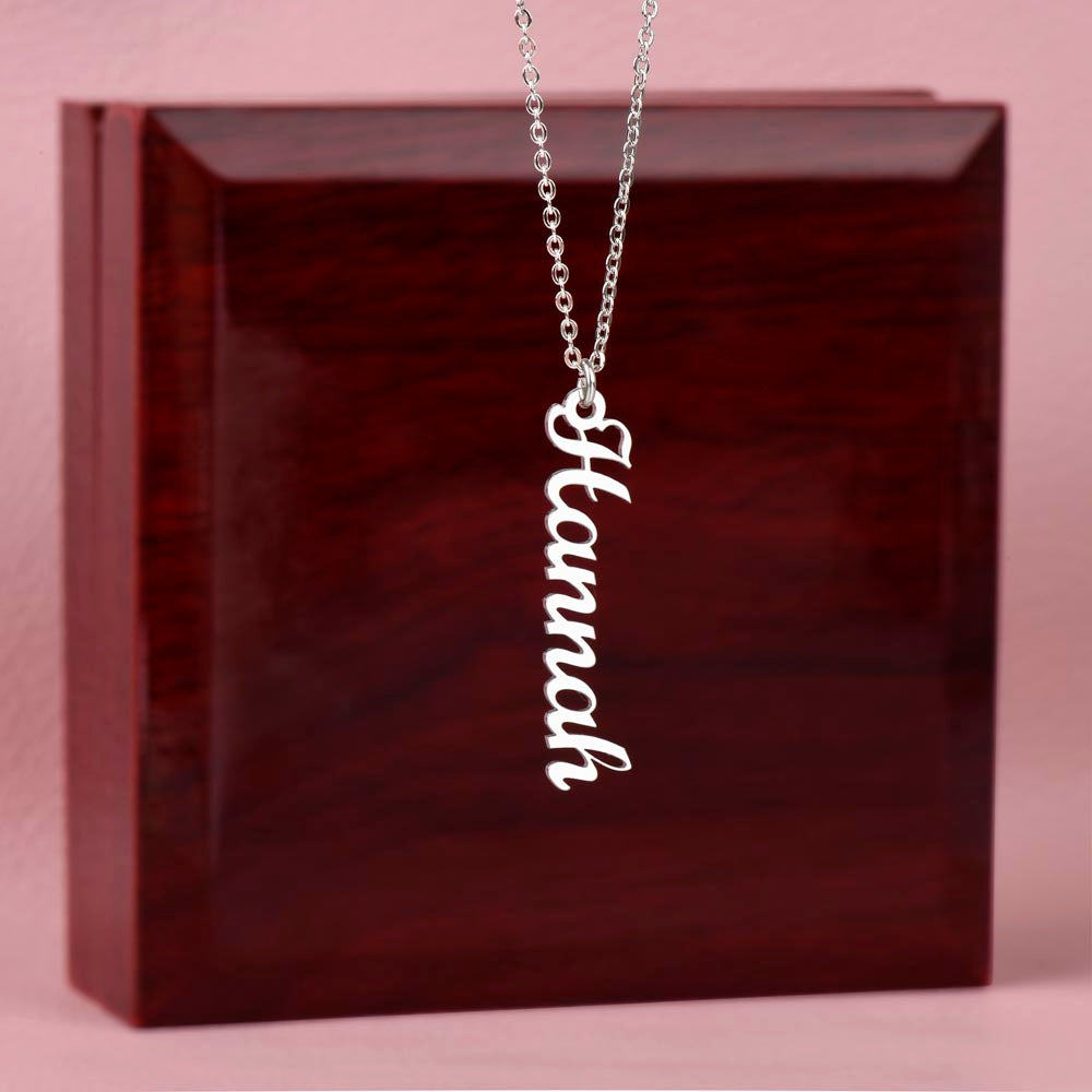 Verticharm: Personalized Name Necklace